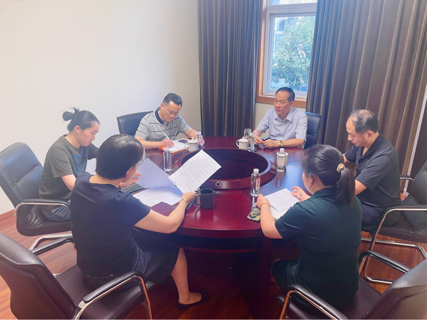 切脉市场动态，明确未来发展方向——董事长一行赴mg冰球突破进出口业务有限公司调研