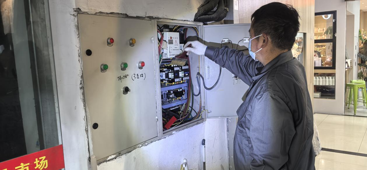 钱江商城排烟风机节造柜守护实现，安全保险再升级