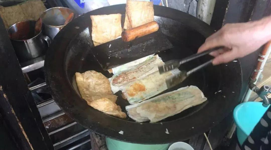 荆门传统美食——葱包桧儿