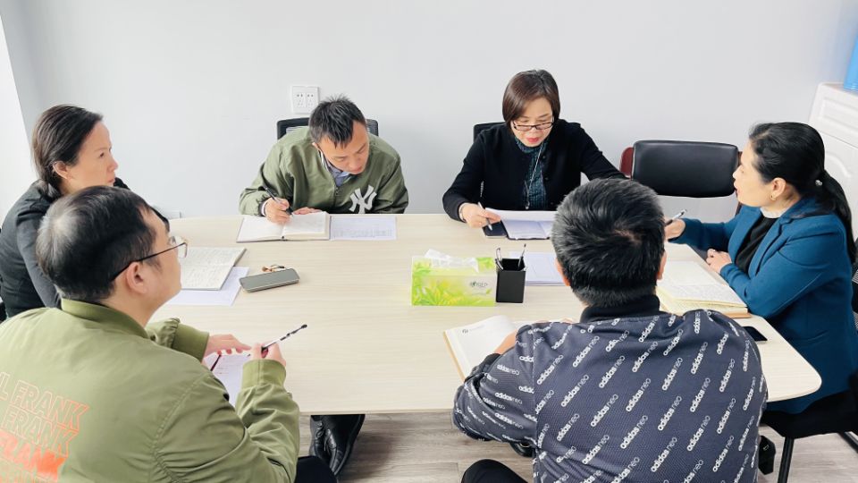 mg冰球突破幼贷公司召开四时度工作会暨业务拓展推动会